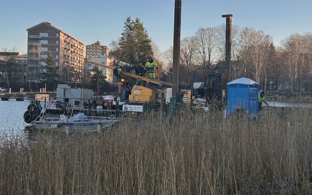 Ruoppaus ja merentäyttö Taivallahdella